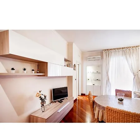 Dimora: A Casa Di Pier Apartment Bari Exterior photo
